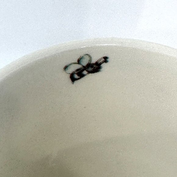 Disney Winnie The Pooh Coffee Mug Stoneware Pooh Tigger Piglet Honey Bee 12 oz - Picture 8 of 13